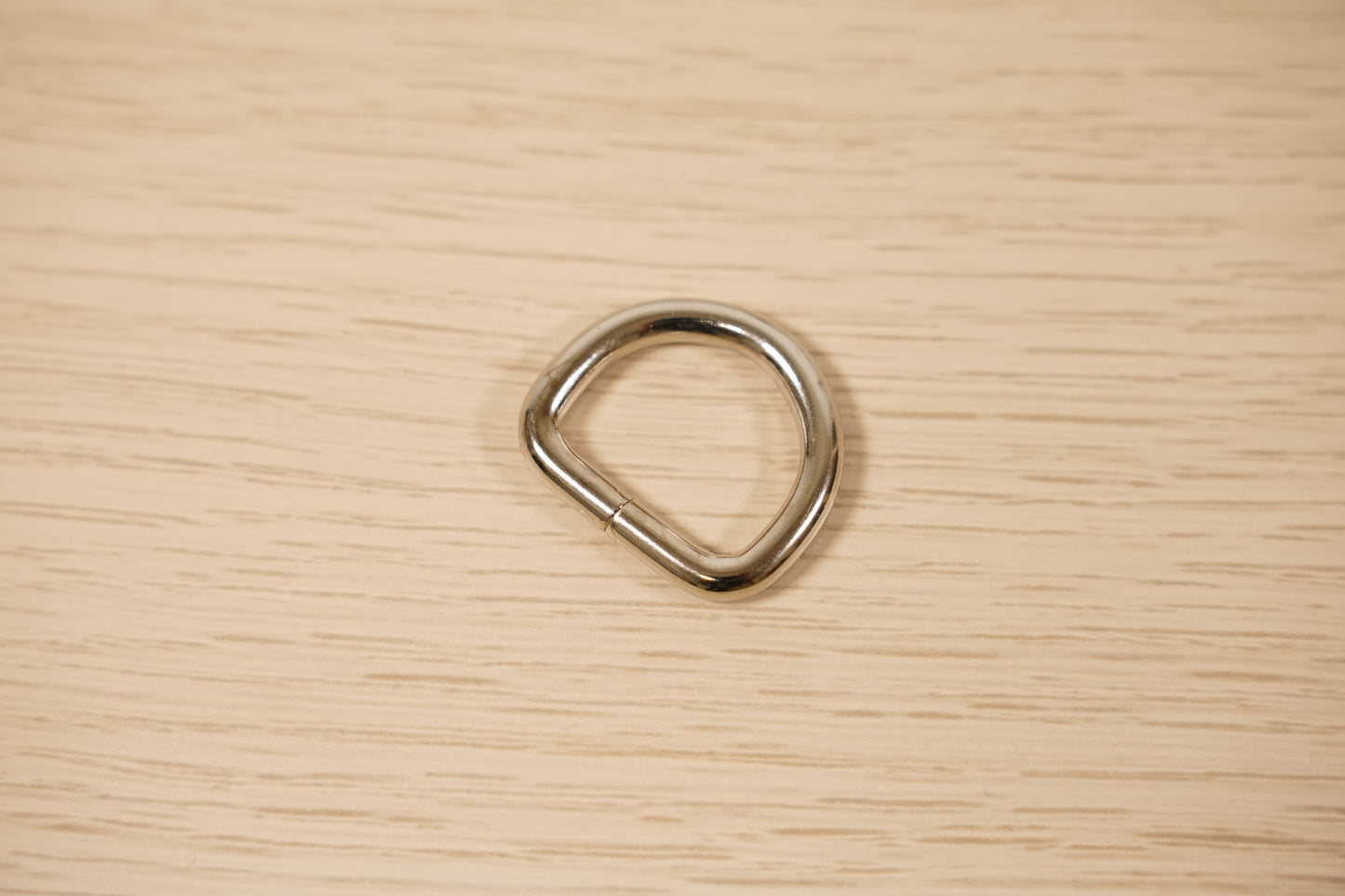 Anello a D in Metallo