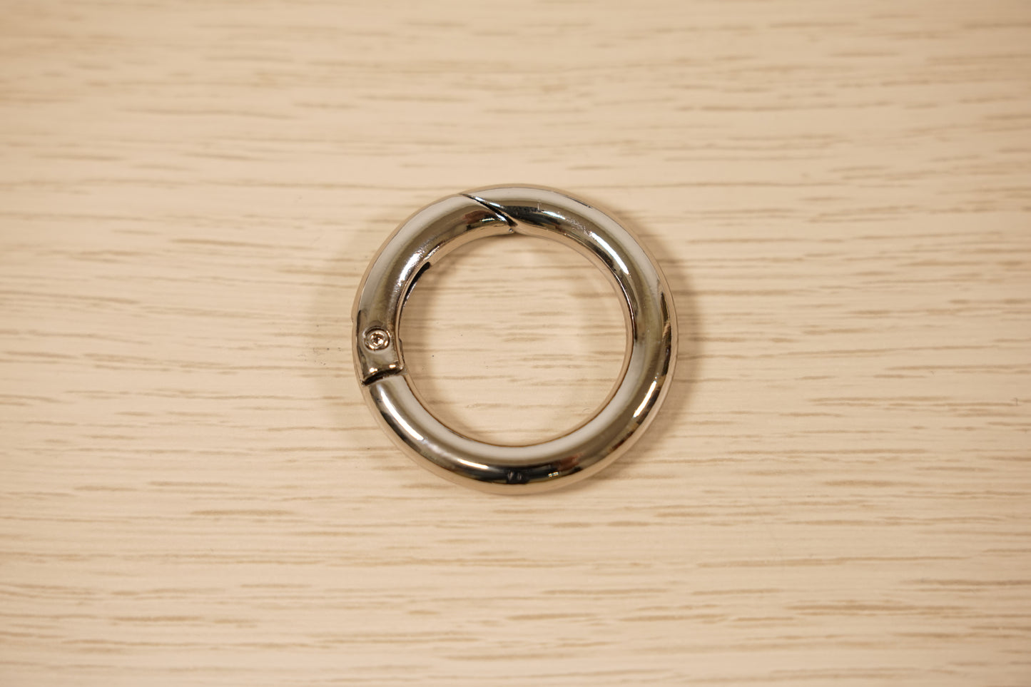 Moschettone ad Anello in Metallo