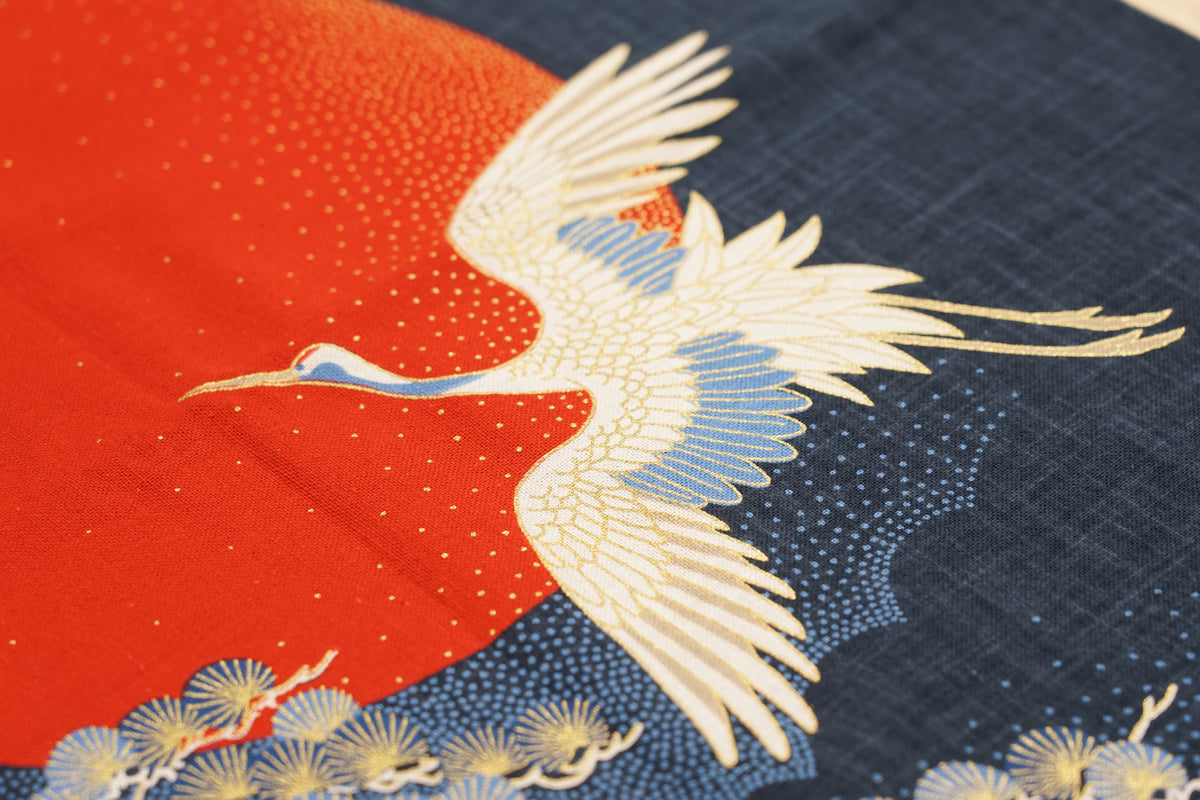 Muraito Tapestry – Gru & Sole